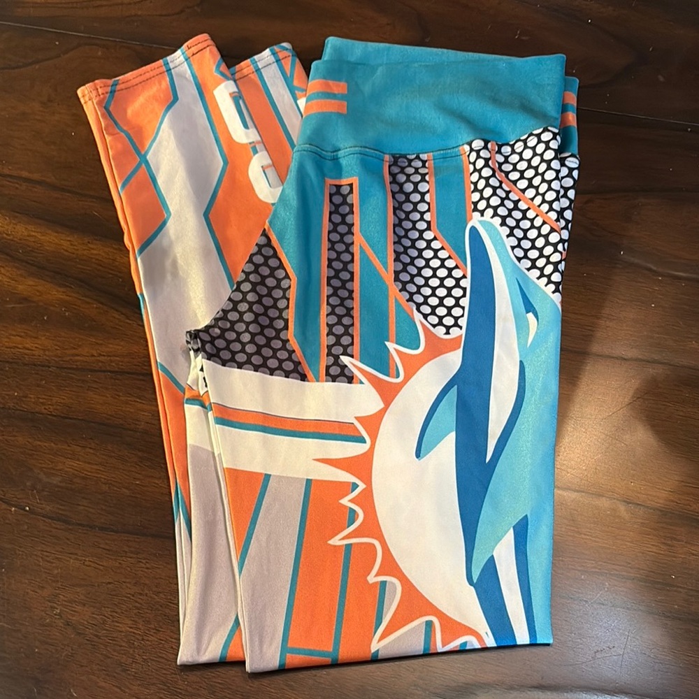 NFL Miami Dolphins Logo and #17 Silky Stretchy Leggings